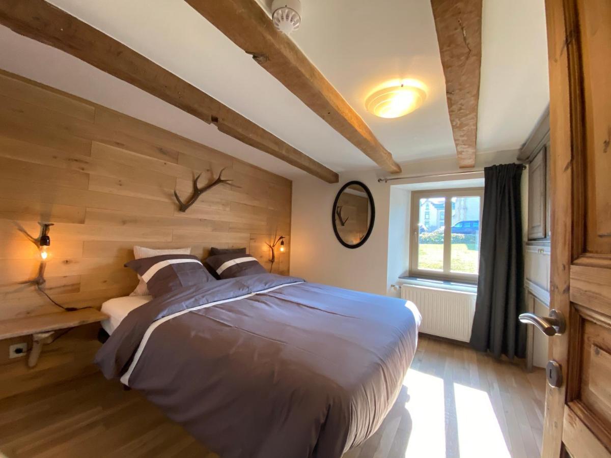 Le Héron - Gîte de charme avec rivière - 6 ou 10 personnes Fauvillers Exterior foto