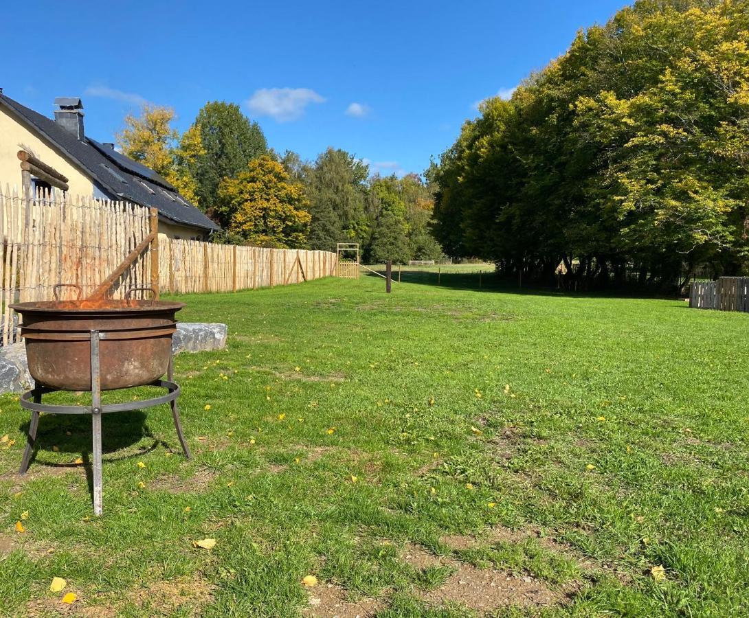 Le Héron - Gîte de charme avec rivière - 6 ou 10 personnes Fauvillers Exterior foto